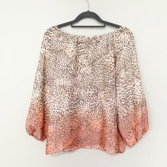 5/$25 Zac & Rachel animal print flowy top - Picture 4 of 7